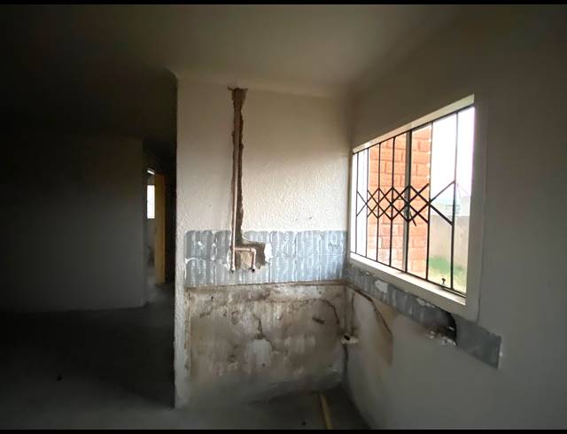 2 BEDROOM HOUSE FOR SALE IN EVATON WEST